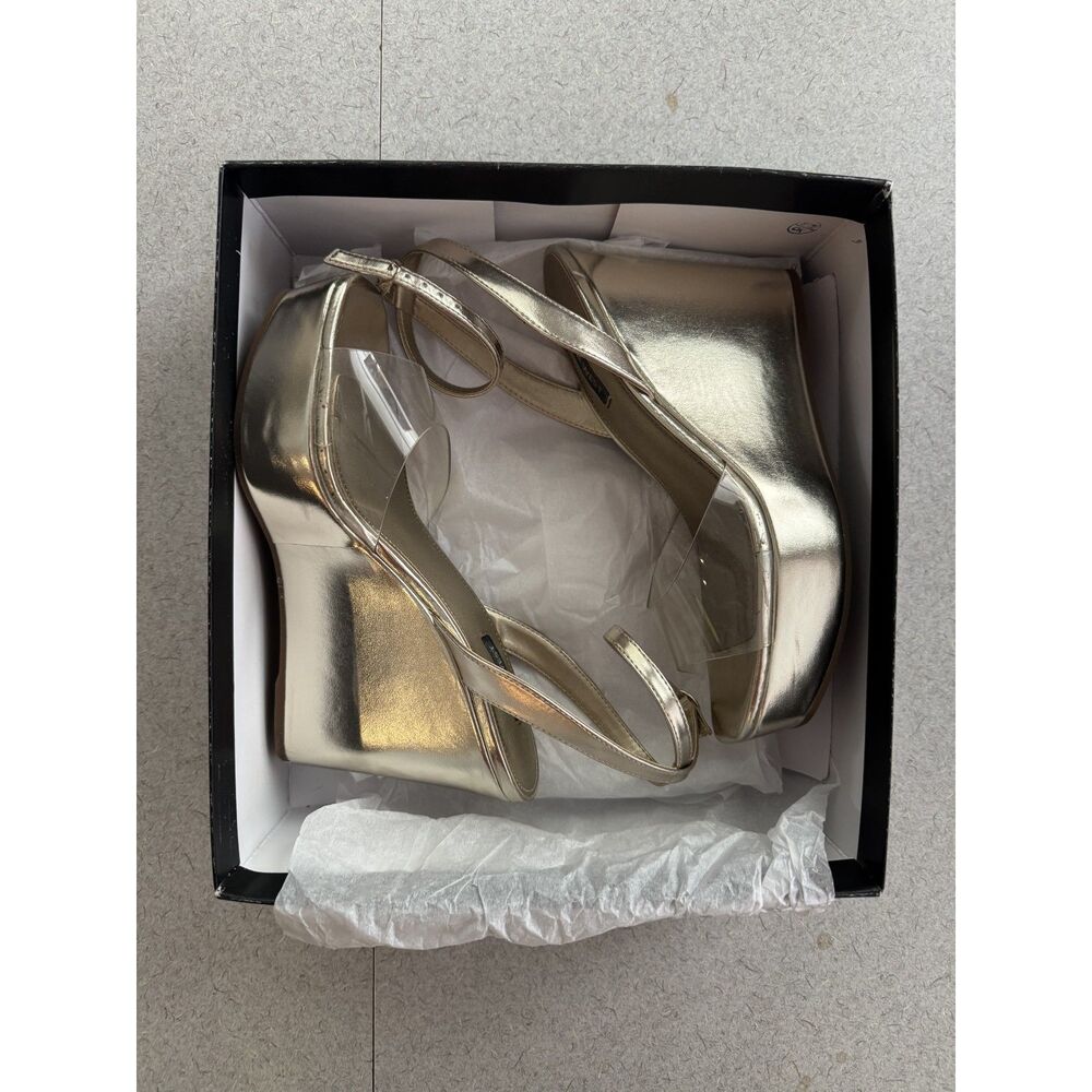 Nine West Solid Gold Wedge Heels size 8.5